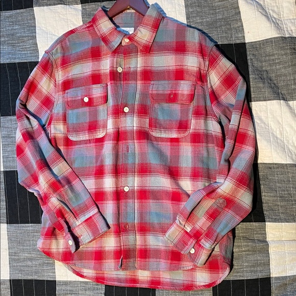 Plaid Button-Up Men's Flannel Jacket Style Shirt - Picture 1 of 8